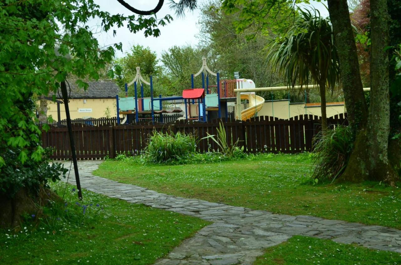 37 Trevithick Court, Tolroy Manor Villa เฮล ภายนอก รูปภาพ