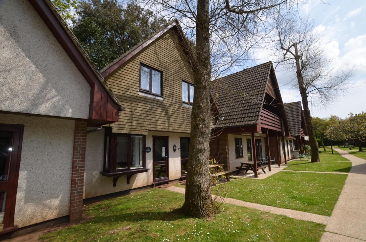 37 Trevithick Court, Tolroy Manor Villa เฮล ภายนอก รูปภาพ